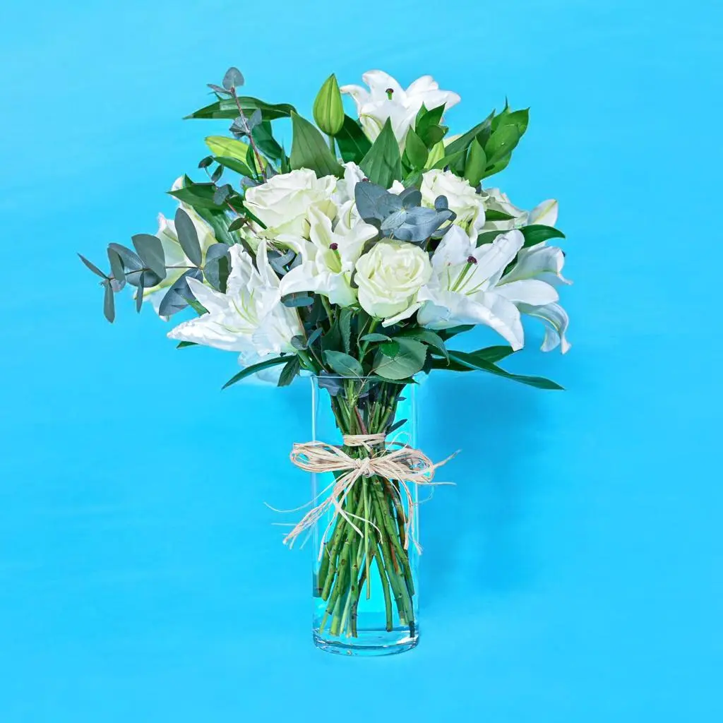 Joyful of Lily and White Rose Vase 0014